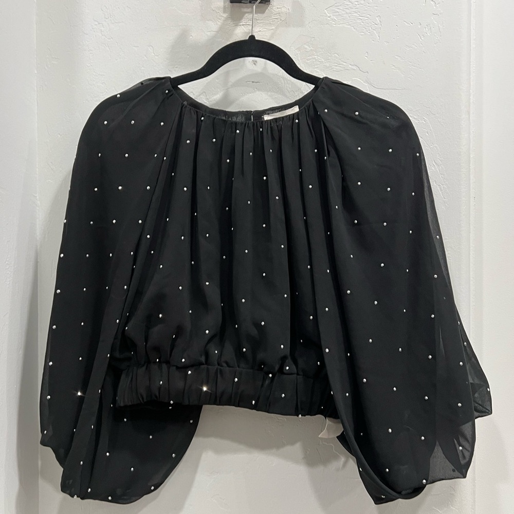 New!!!!! Beautiful dressy and elegant blouse